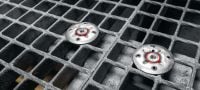 X-FCM-R HL Крепежный диск для решетчатых настилов для высоких нагрузок (нержавеющая сталь) Крепежный диск из нержавеющей стали для высоких нагрузок для крепления напольных решетчатых настилов с использованием резьбовых шпилек в высококоррозийных средах Применения 2